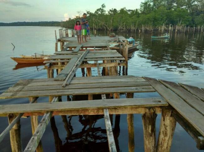 Kondisi Pelabuhan Desa Penghasil Gonggong Ini Sangat Memprihatinkan
